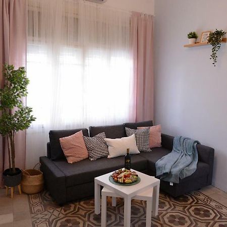 Trendy Apartments In The Heart Of Florentin With Free Netflix Тель-Авив Экстерьер фото